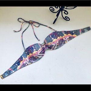 Victoria’s Secret Swim Top Sz. 32B